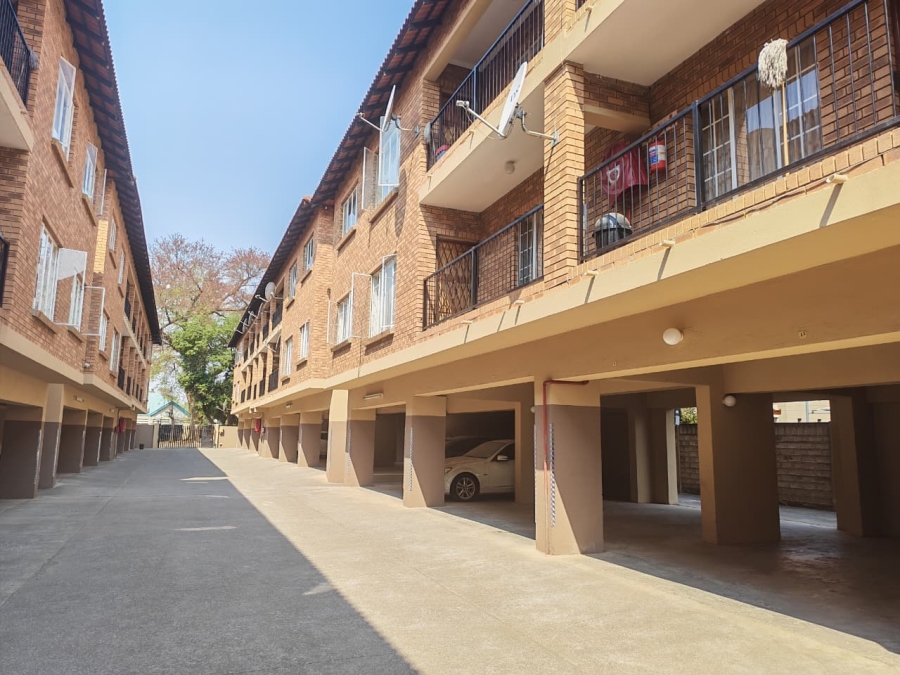 2 Bedroom Property for Sale in Rustenburg Central North West